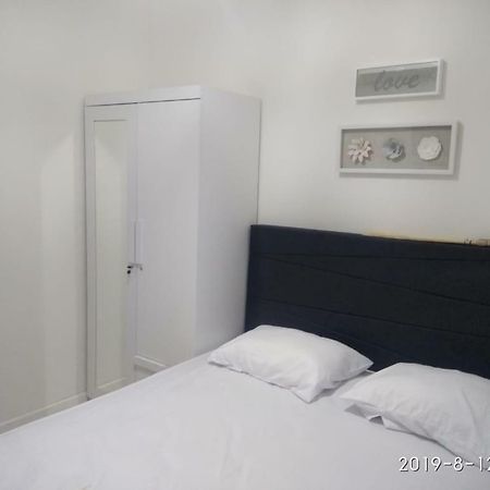 Vida View Apartement, Tower Asthon Unit 20 P Макасар Екстер'єр фото